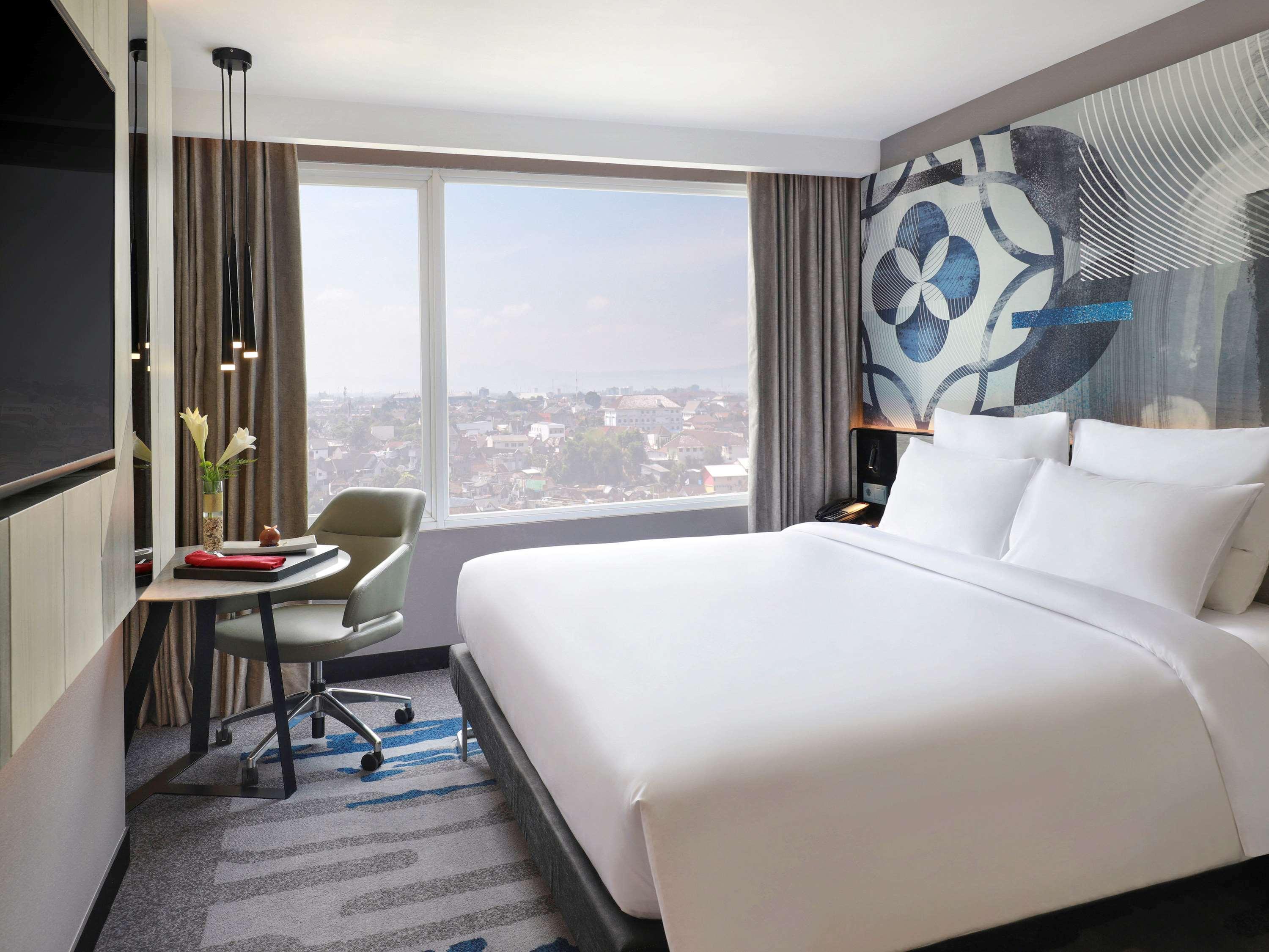 Novotel Suites Yogyakarta Malioboro Habitación foto